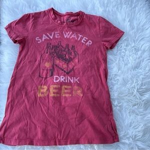 “Save Water drink beer tee” y2k Vintage Heritage 1981